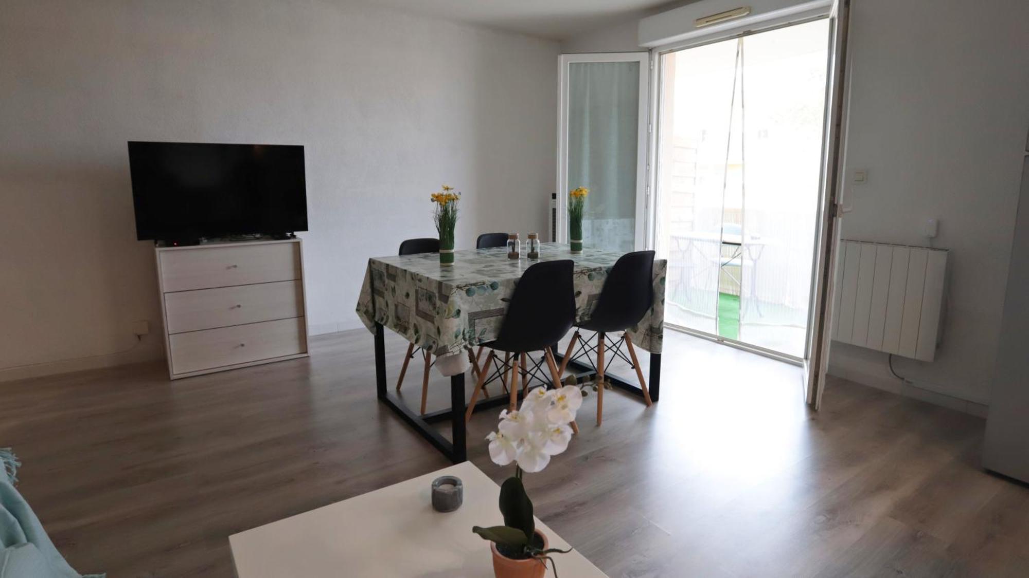 Appart T2 Dans Residence Calme Parking Prive Gratuit Miramas Eksteriør bilde